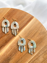 Load image into Gallery viewer, Lakeside Vibes