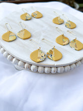 Load image into Gallery viewer, Half and Half Yellow Drops