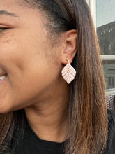 Load image into Gallery viewer, Kendra Mini’s