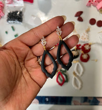 Load image into Gallery viewer, Fancy Teardrops