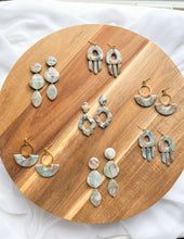 Load image into Gallery viewer, Lakeside Vibes