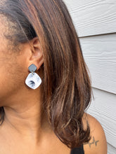 Load image into Gallery viewer, Pampas Grass-Black & White