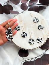 Load image into Gallery viewer, Graphite Drizzles