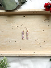 Load image into Gallery viewer, Red Marbled