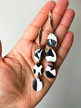 Load image into Gallery viewer, Graphite Drizzles