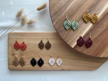 Load image into Gallery viewer, Kendra Mini’s