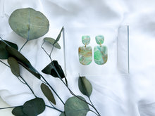 Load image into Gallery viewer, Sparkling Seafoam