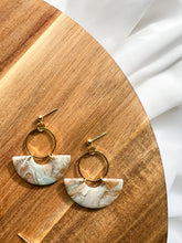 Load image into Gallery viewer, Lakeside Vibes