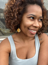 Load image into Gallery viewer, Half and Half Yellow Drops