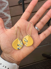 Load image into Gallery viewer, Half and Half Yellow Drops