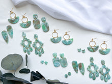 Load image into Gallery viewer, Sparkling Seafoam