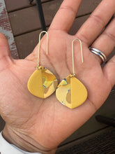 Load image into Gallery viewer, Half and Half Yellow Drops