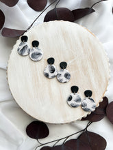 Load image into Gallery viewer, Pampas Grass-Black & White