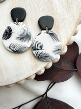 Load image into Gallery viewer, Pampas Grass-Black & White