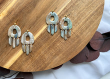 Load image into Gallery viewer, Lakeside Vibes