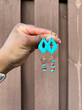 Load image into Gallery viewer, Pointed Teardrop Gemstones