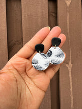 Load image into Gallery viewer, Pampas Grass-Black & White