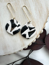 Load image into Gallery viewer, Graphite Drizzles