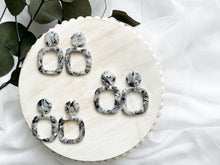 Load image into Gallery viewer, Black & White translucent