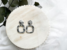 Load image into Gallery viewer, Black & White translucent