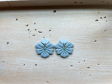 Load image into Gallery viewer, Flower Dangles