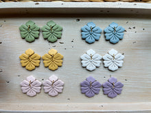 Load image into Gallery viewer, Flower Dangles