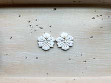 Load image into Gallery viewer, Flower Dangles