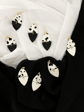 Load image into Gallery viewer, Black & White