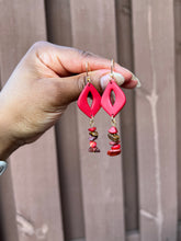 Load image into Gallery viewer, Pointed Teardrop Gemstones
