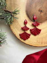 Load image into Gallery viewer, Golden Carmine
