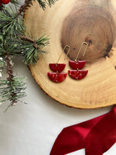 Load image into Gallery viewer, Golden Carmine
