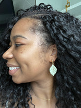 Load image into Gallery viewer, Kendra Mini C Post
